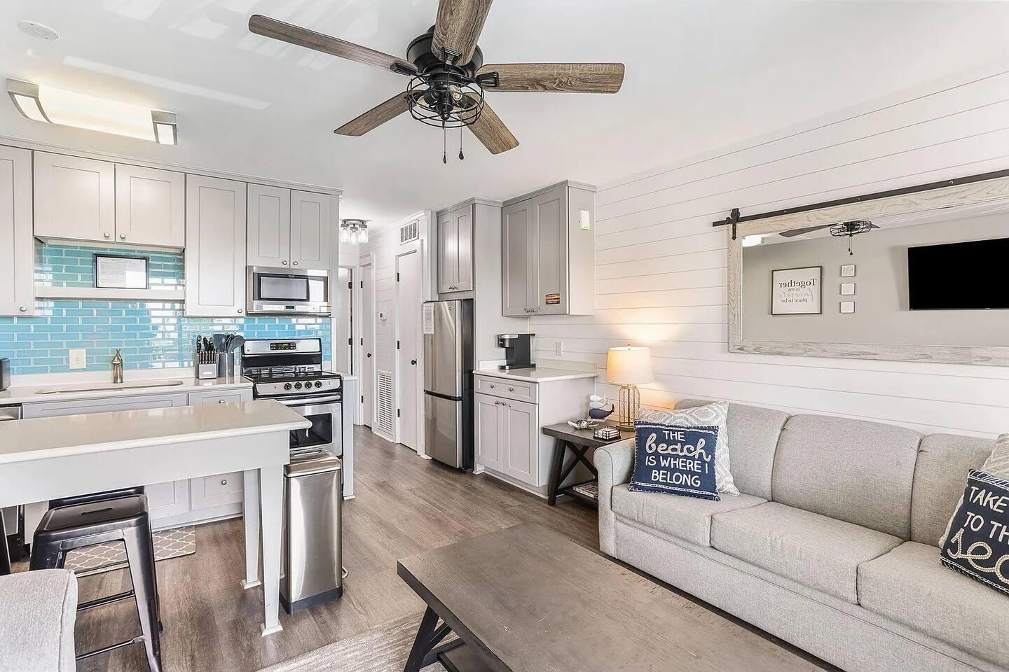 1300 Ocean Boulevard # 208