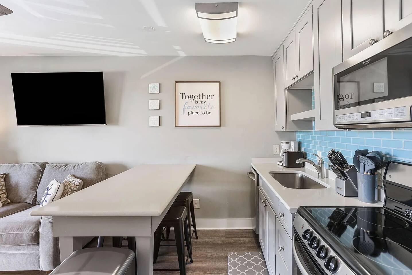 1300 Ocean Boulevard # 208