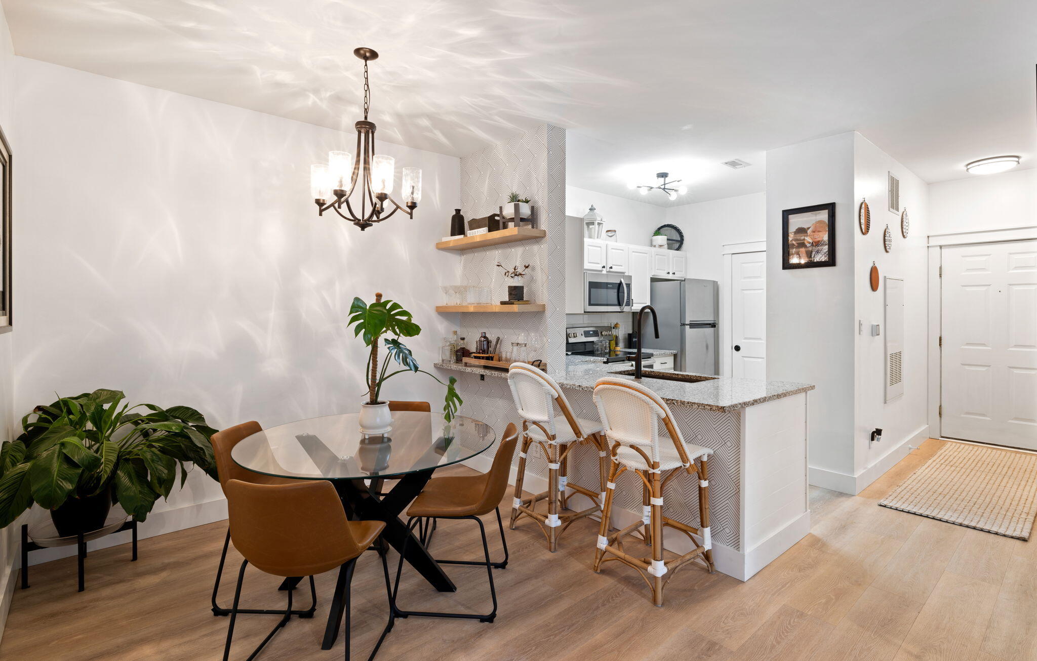 1600 Long Grove Drive # 725