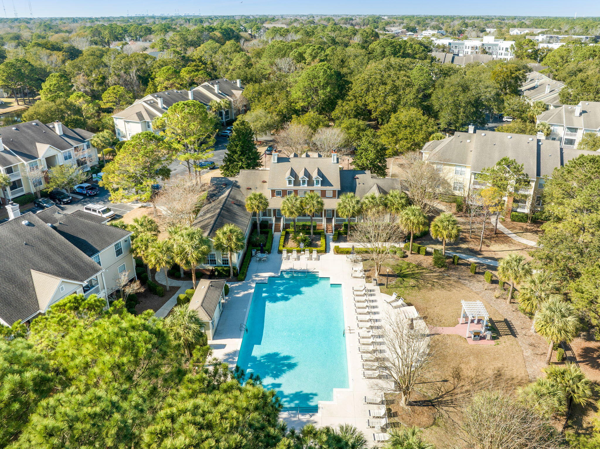 1600 Long Grove Drive # 725