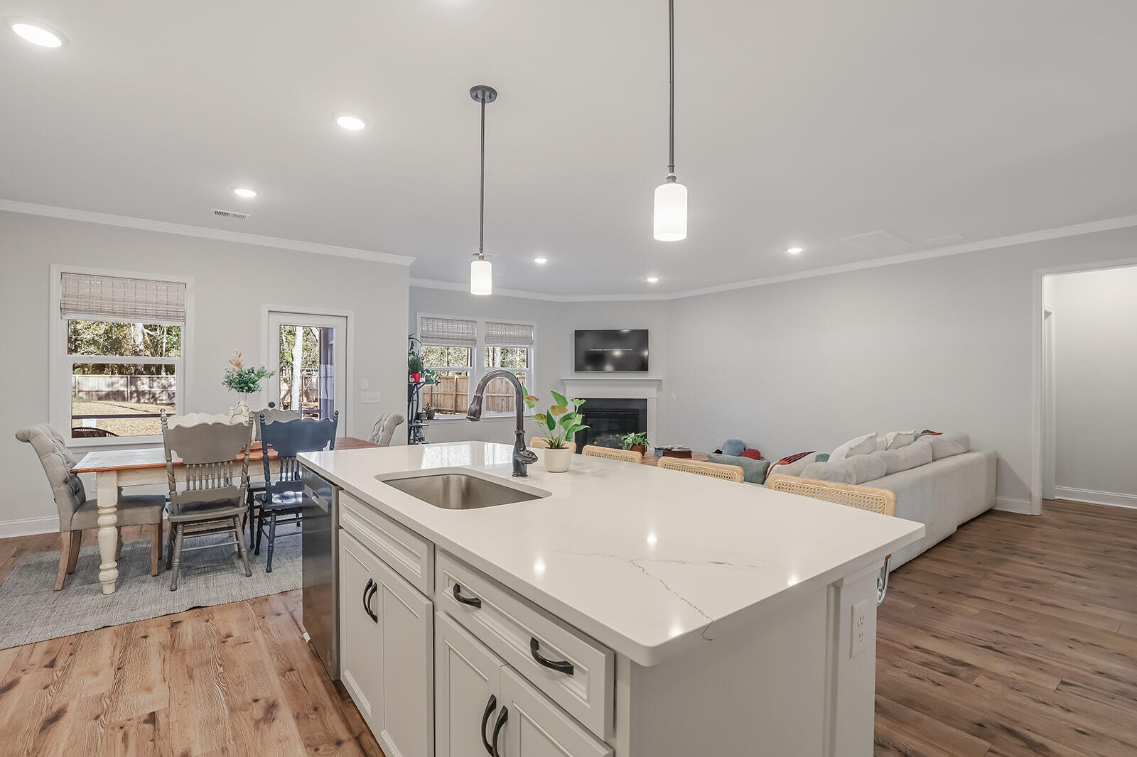 3097 Grinnell Street