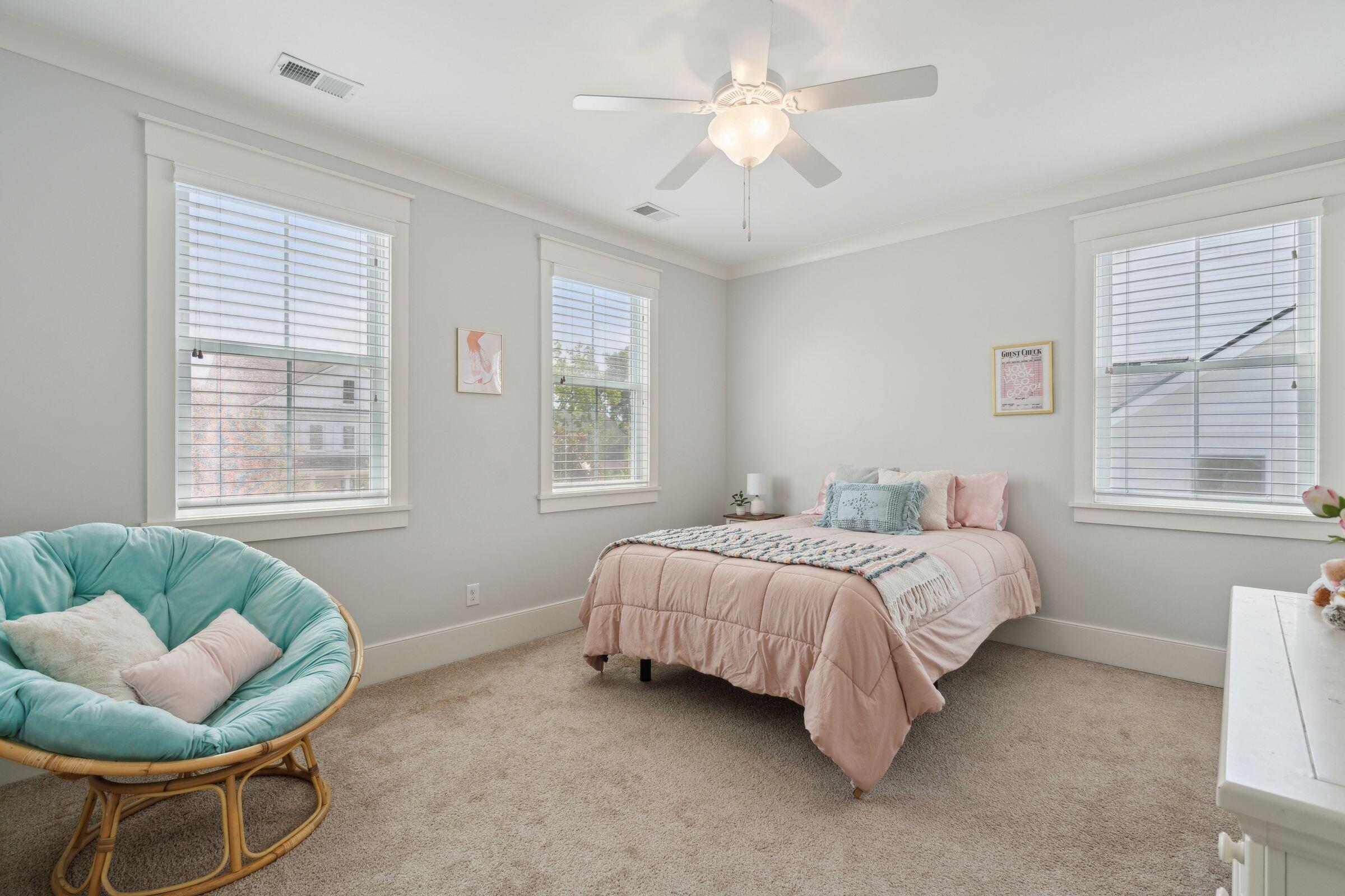 1465 Gunnison Street