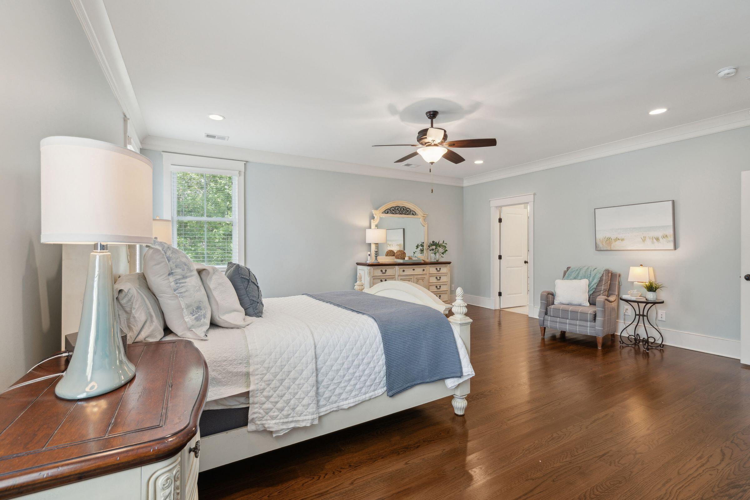 1465 Gunnison Street