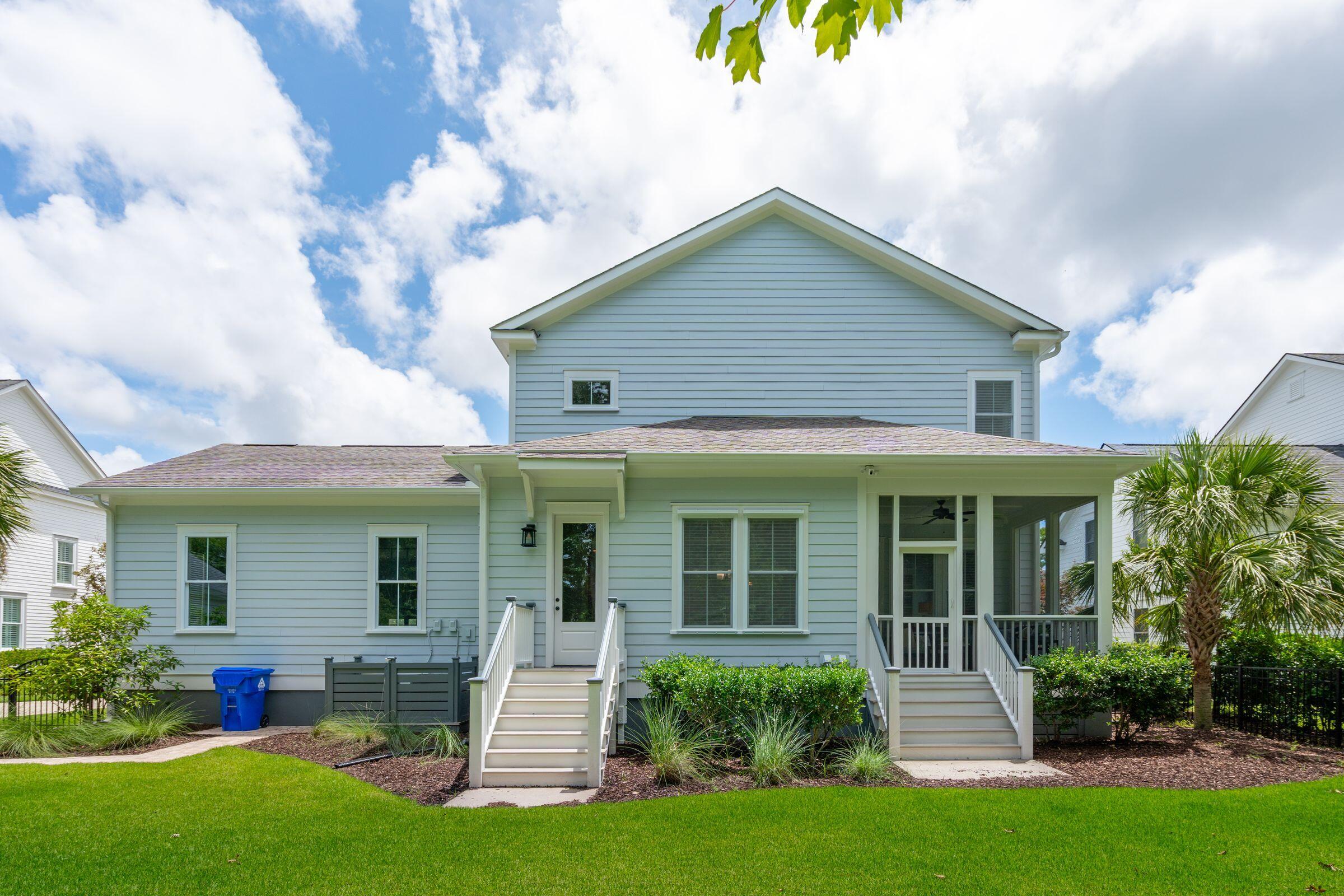 1465 Gunnison Street