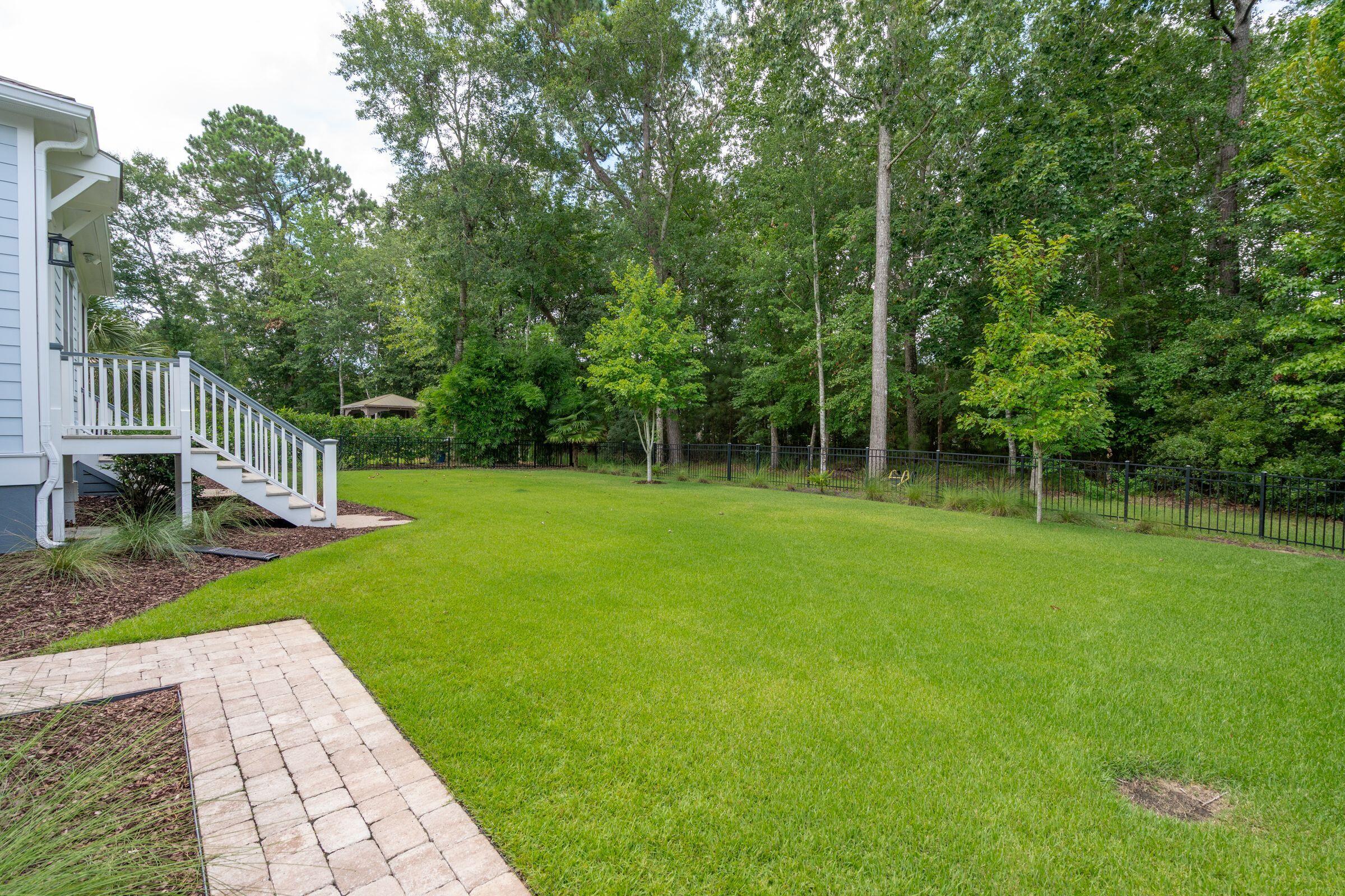 1465 Gunnison Street