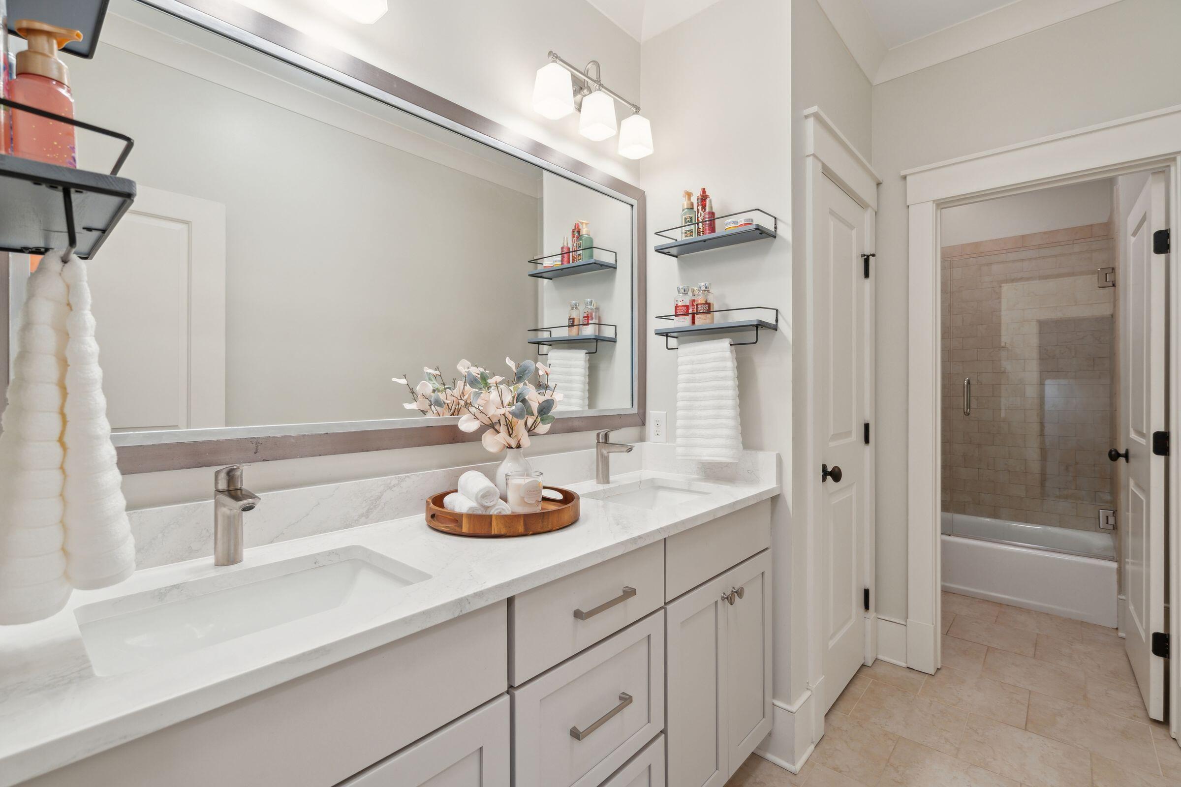 1465 Gunnison Street