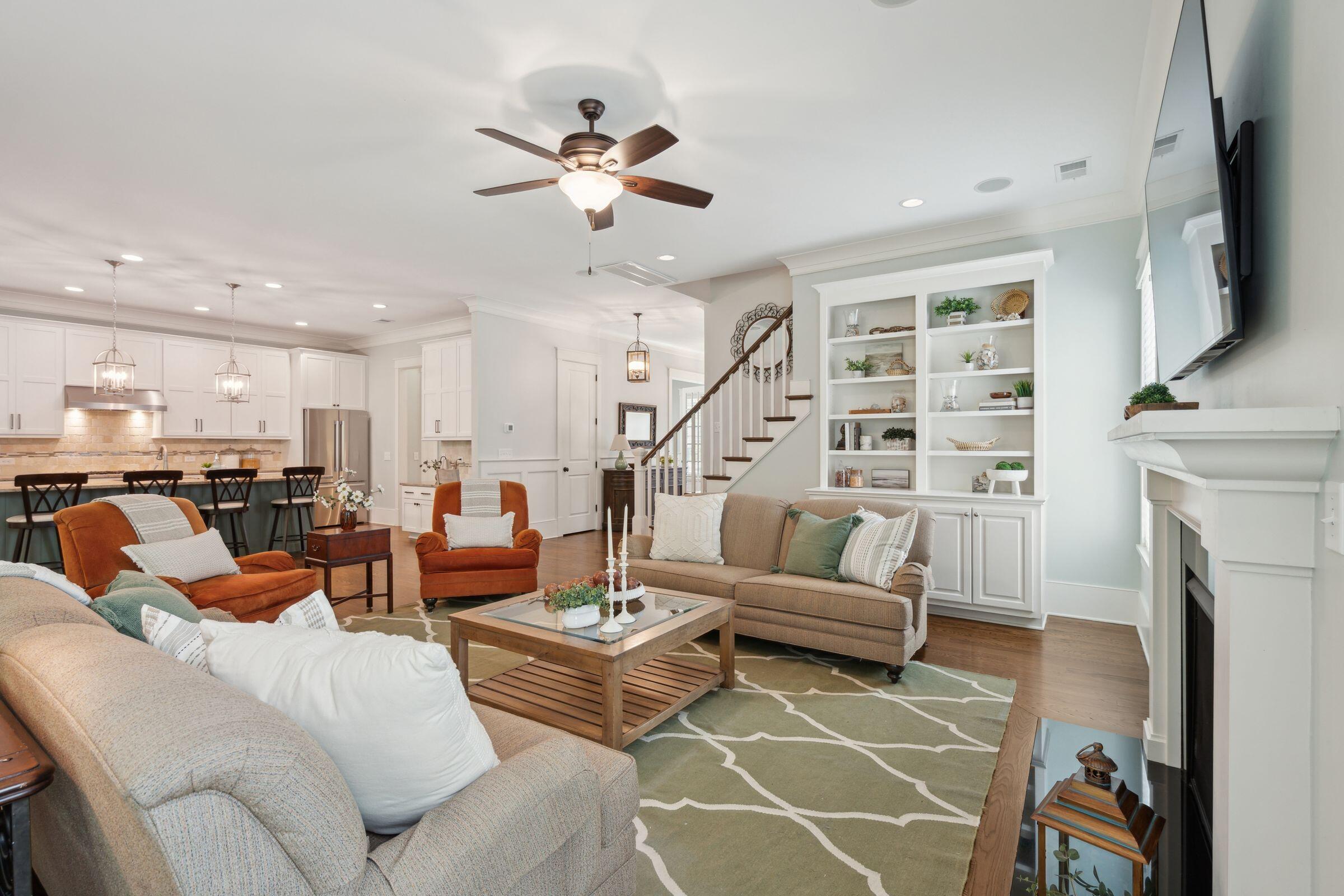 1465 Gunnison Street