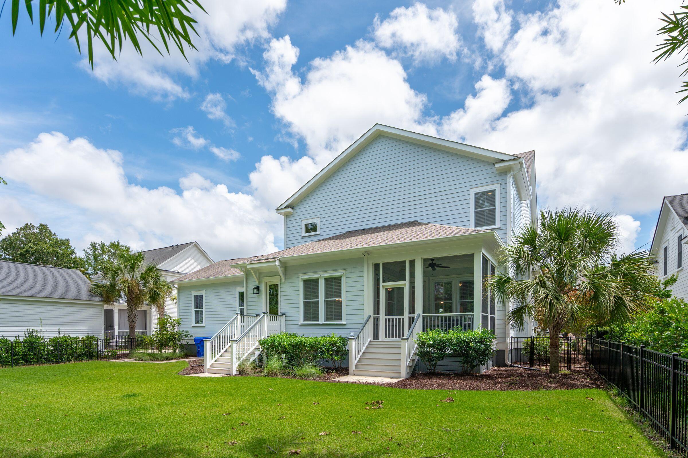 1465 Gunnison Street