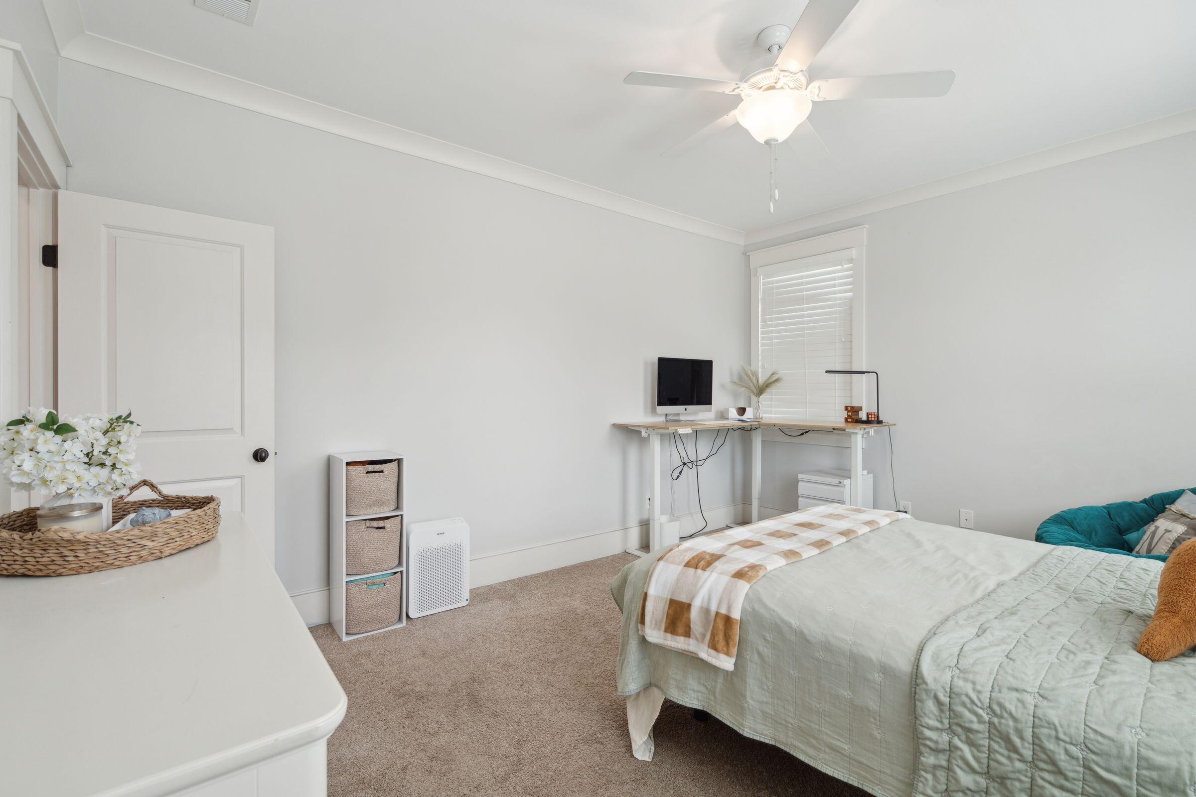 1465 Gunnison Street