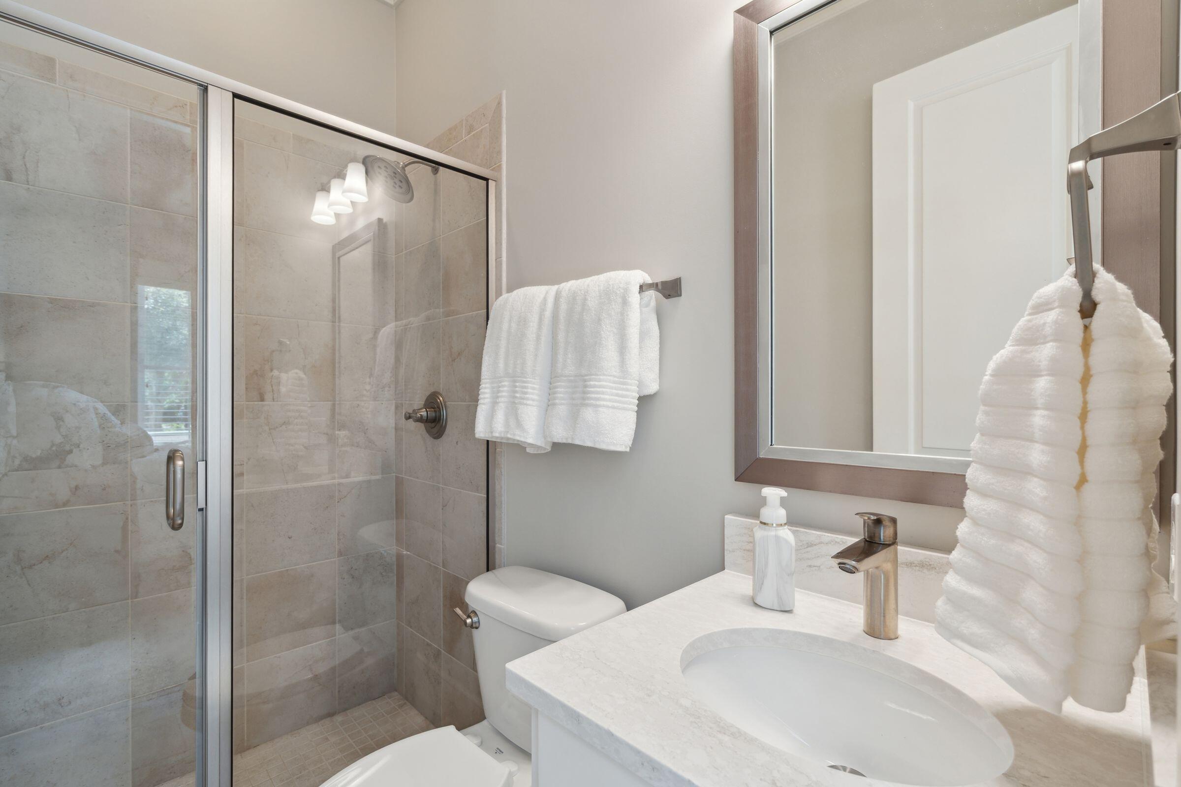 1465 Gunnison Street