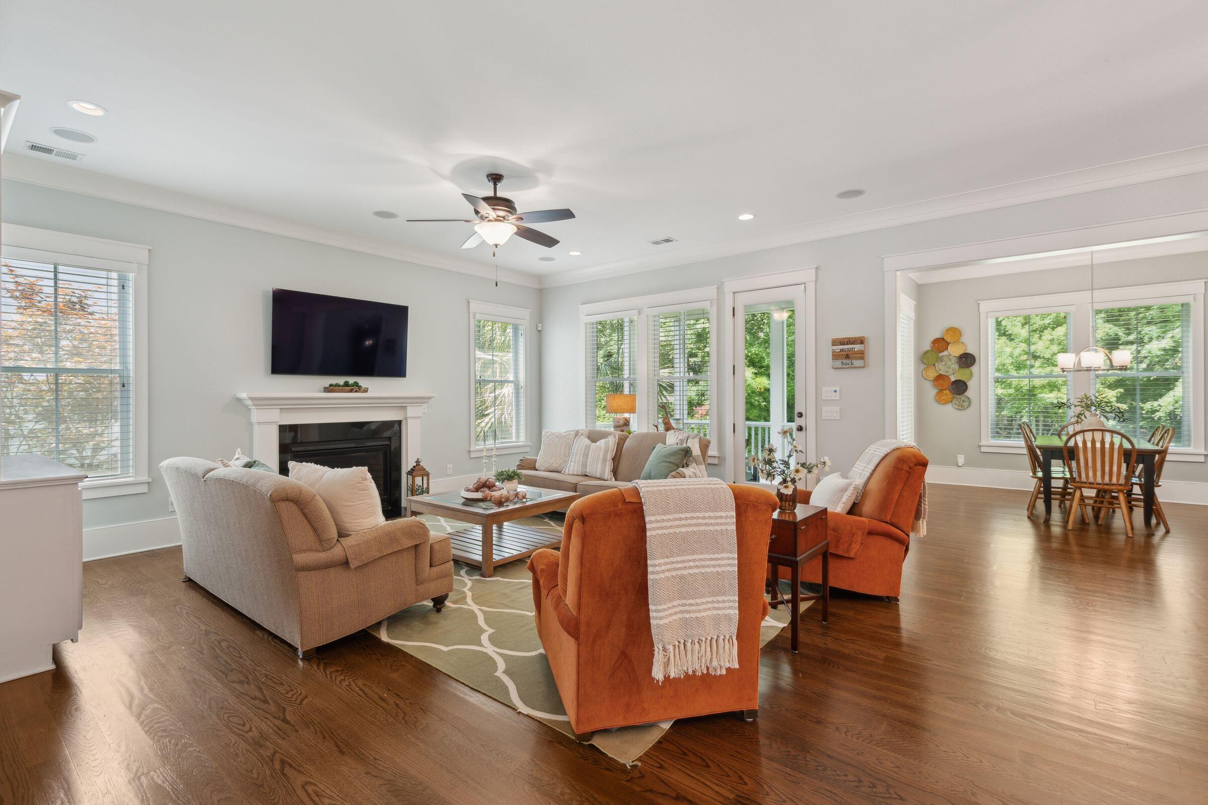 1465 Gunnison Street