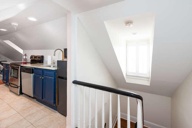 171 Spring Street Unit: Abc