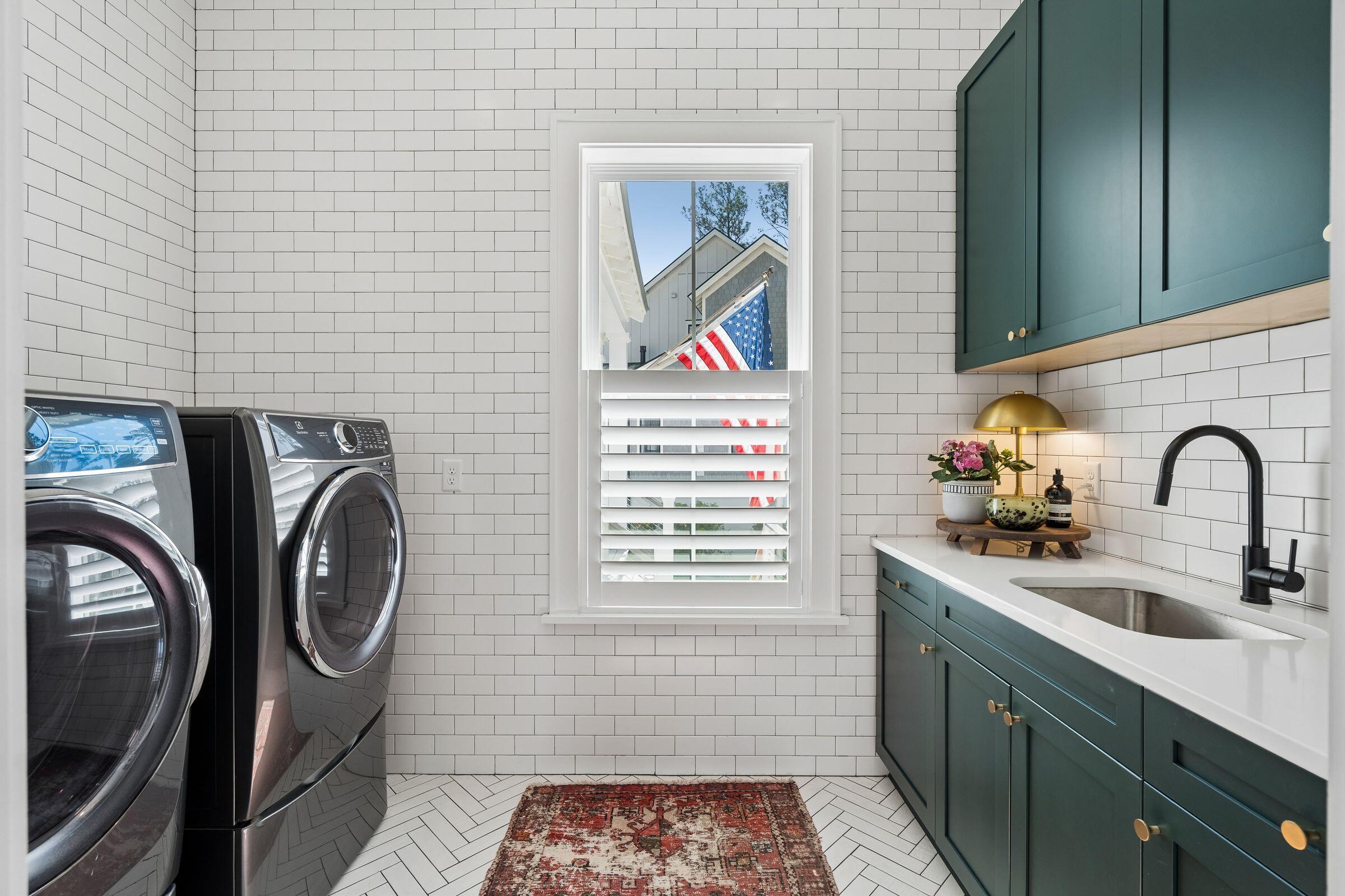 3875 Sawyers Island Drive