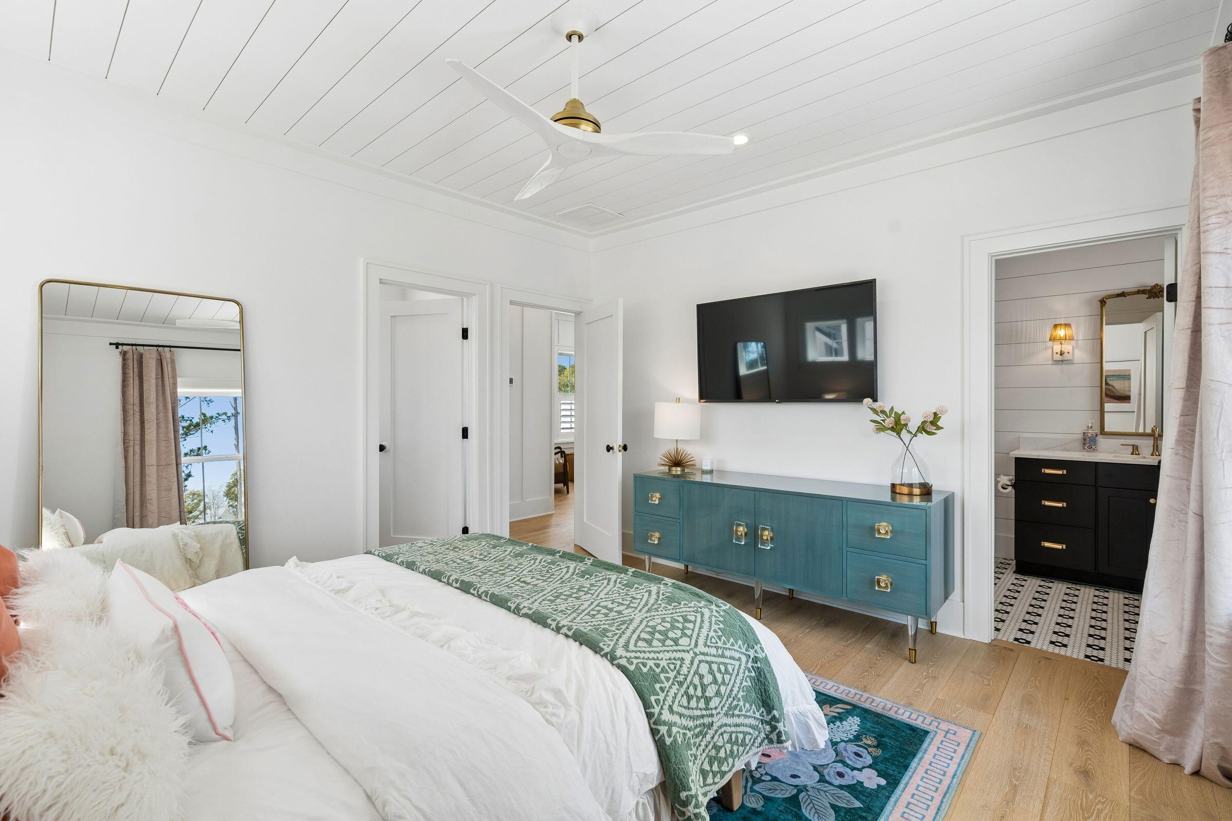 3875 Sawyers Island Drive