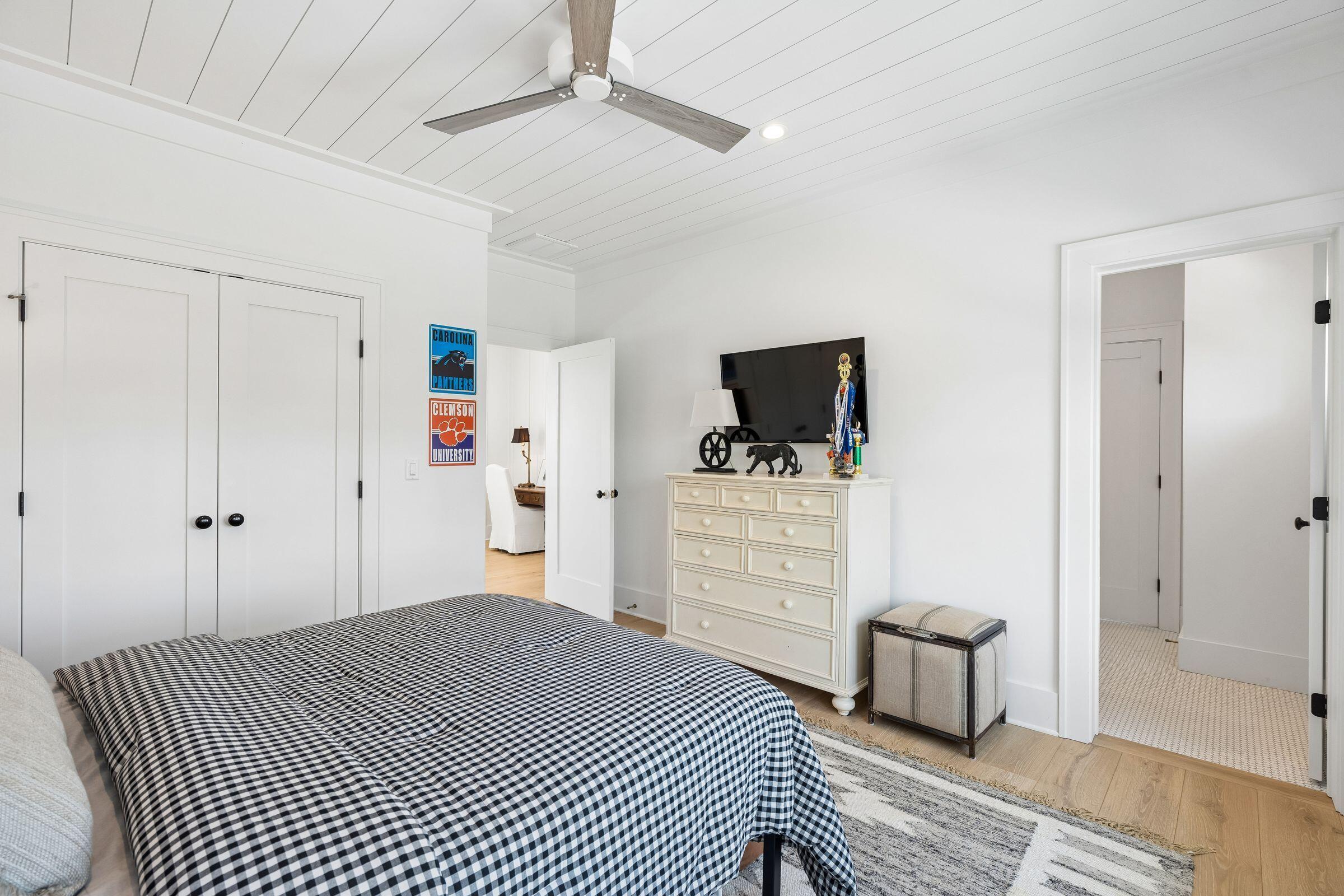 3875 Sawyers Island Drive