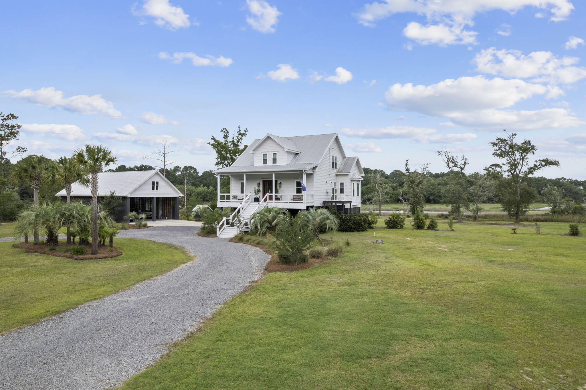 660 Broadmarsh Road, McClellanville