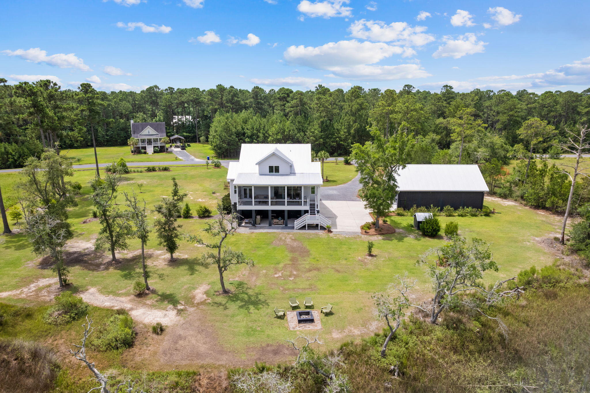 660 Broadmarsh Road, McClellanville