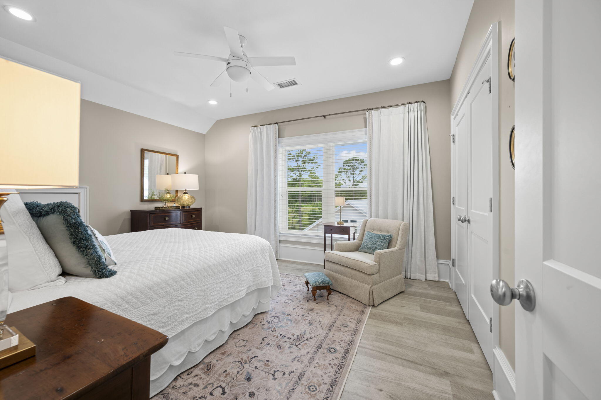 660 Broadmarsh Road, McClellanville