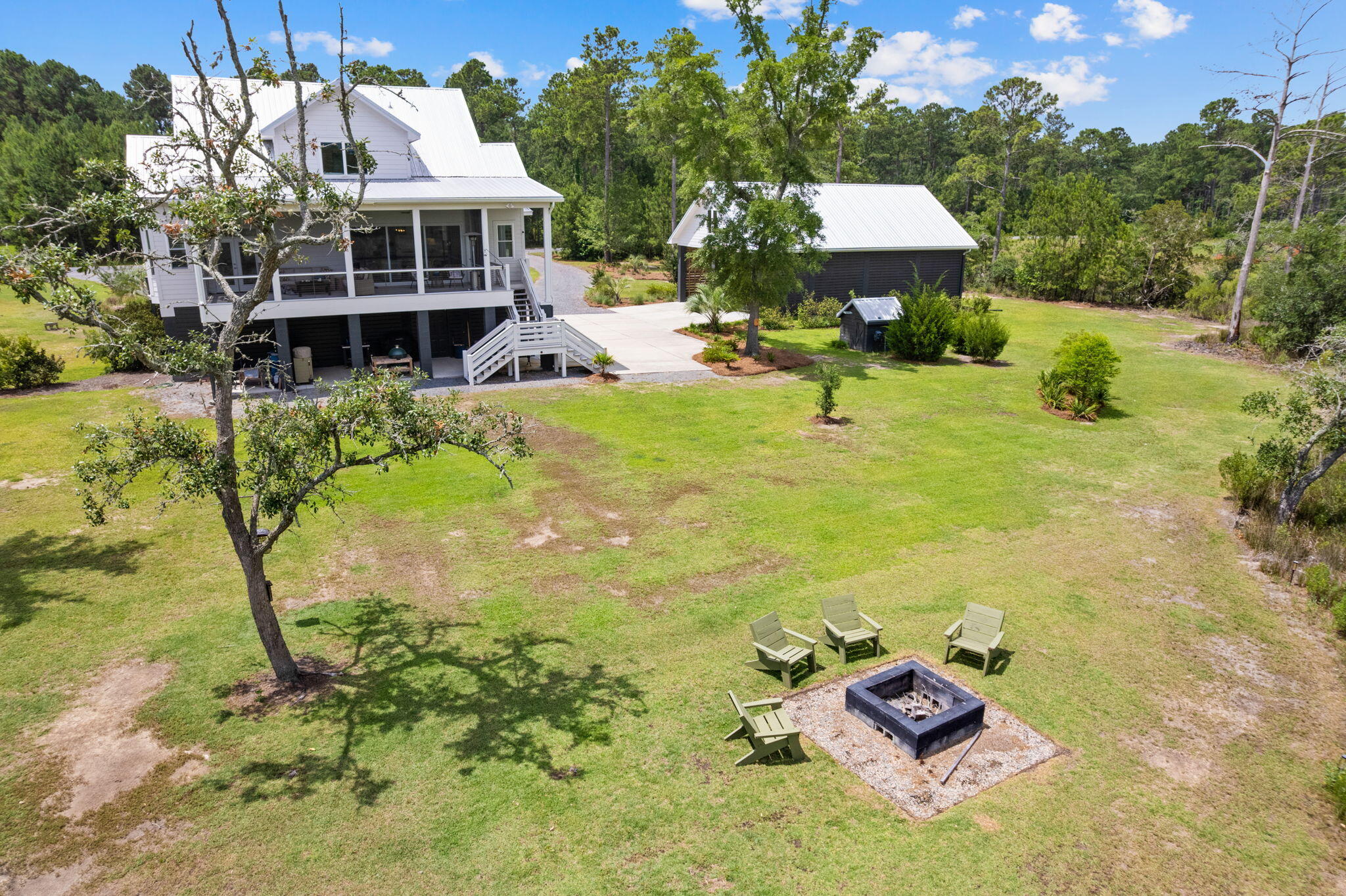 660 Broadmarsh Road, McClellanville