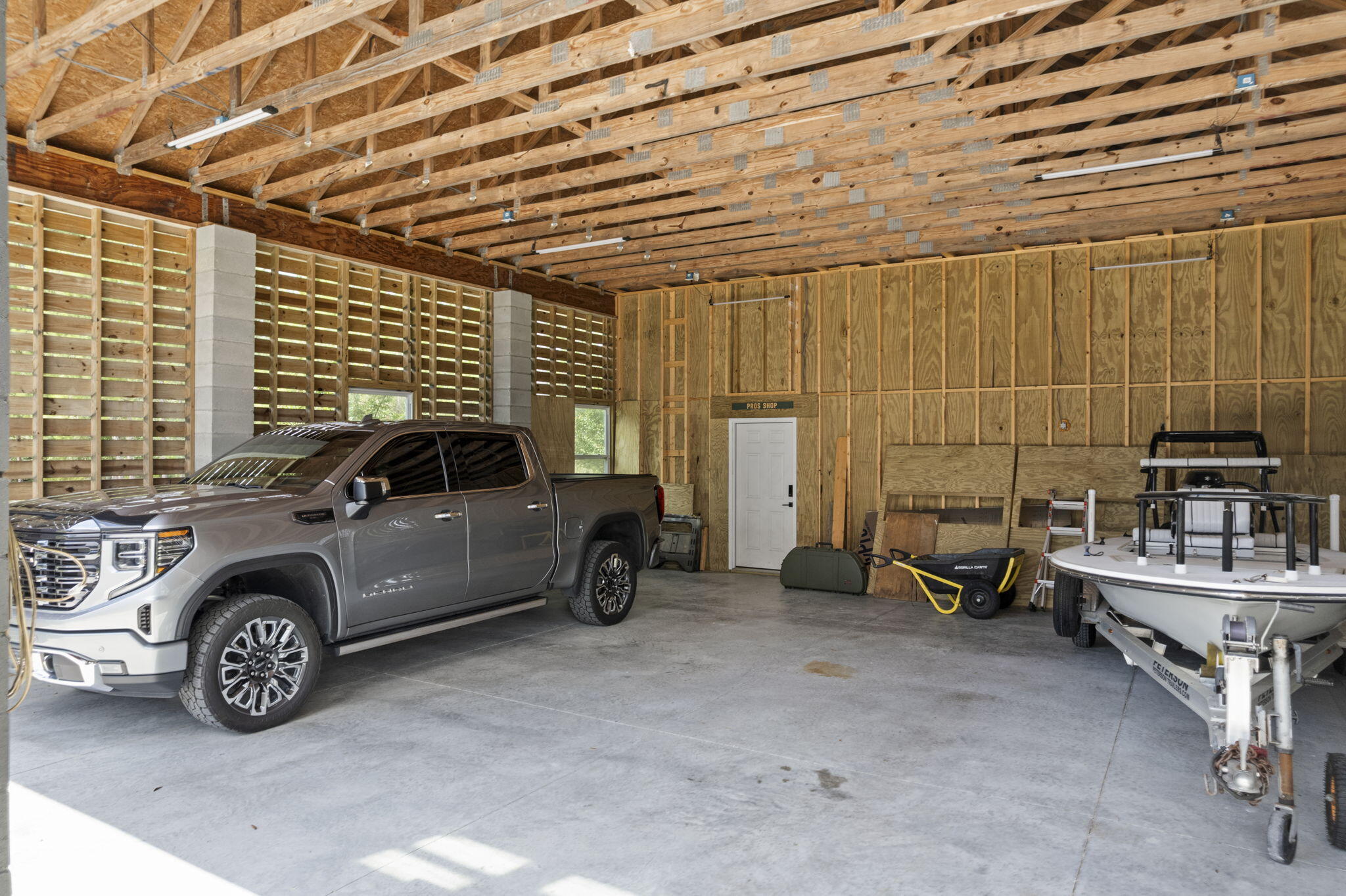 660 Broadmarsh Road, McClellanville