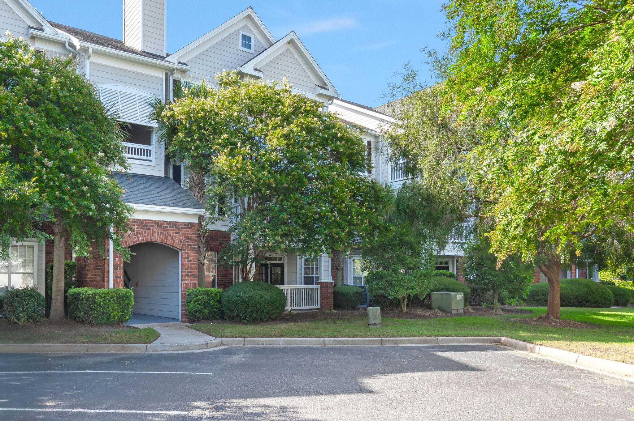 45 Sycamore Avenue Apt 1116