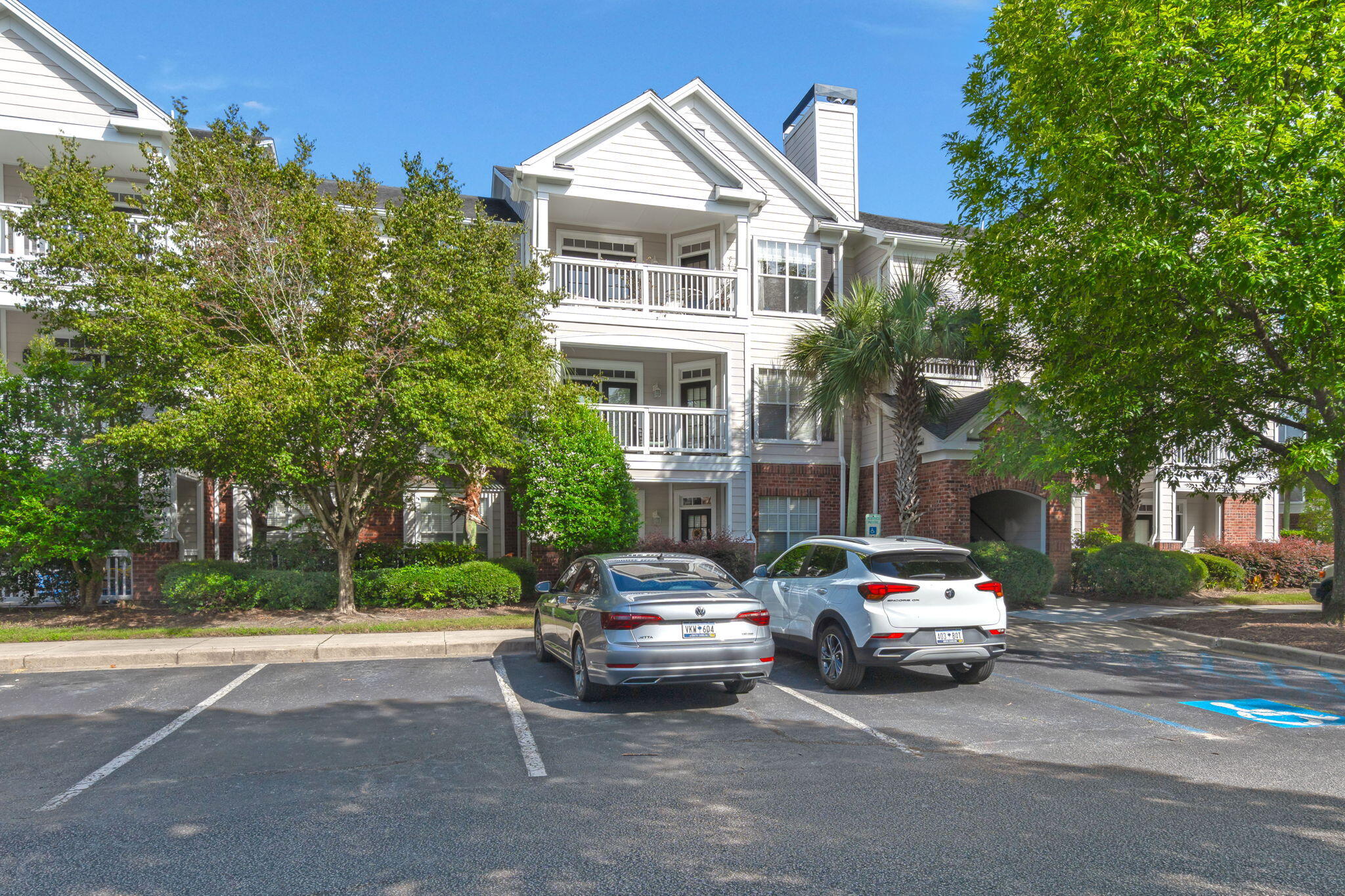 45 Sycamore Avenue Apt 1116