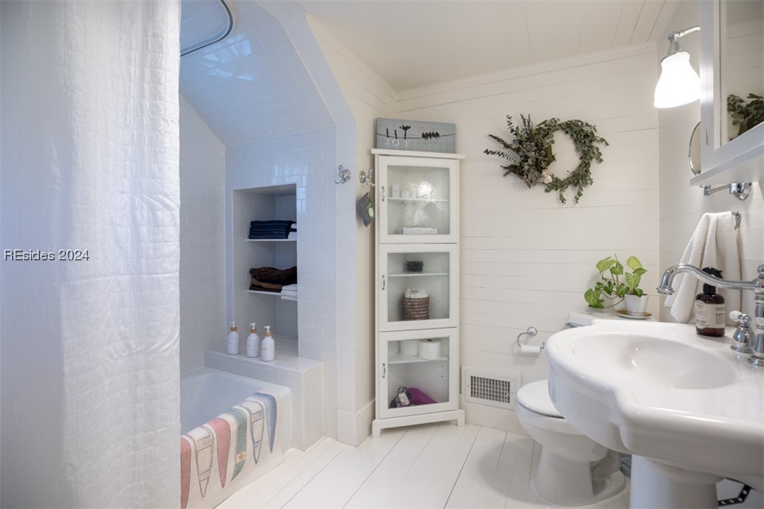 3 Indigo Plantation Road