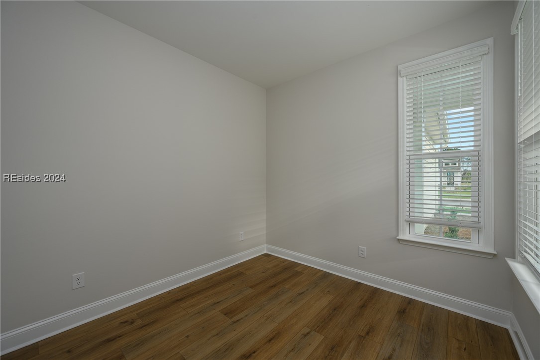 443 Aurora Way