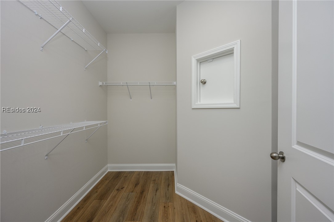 443 Aurora Way