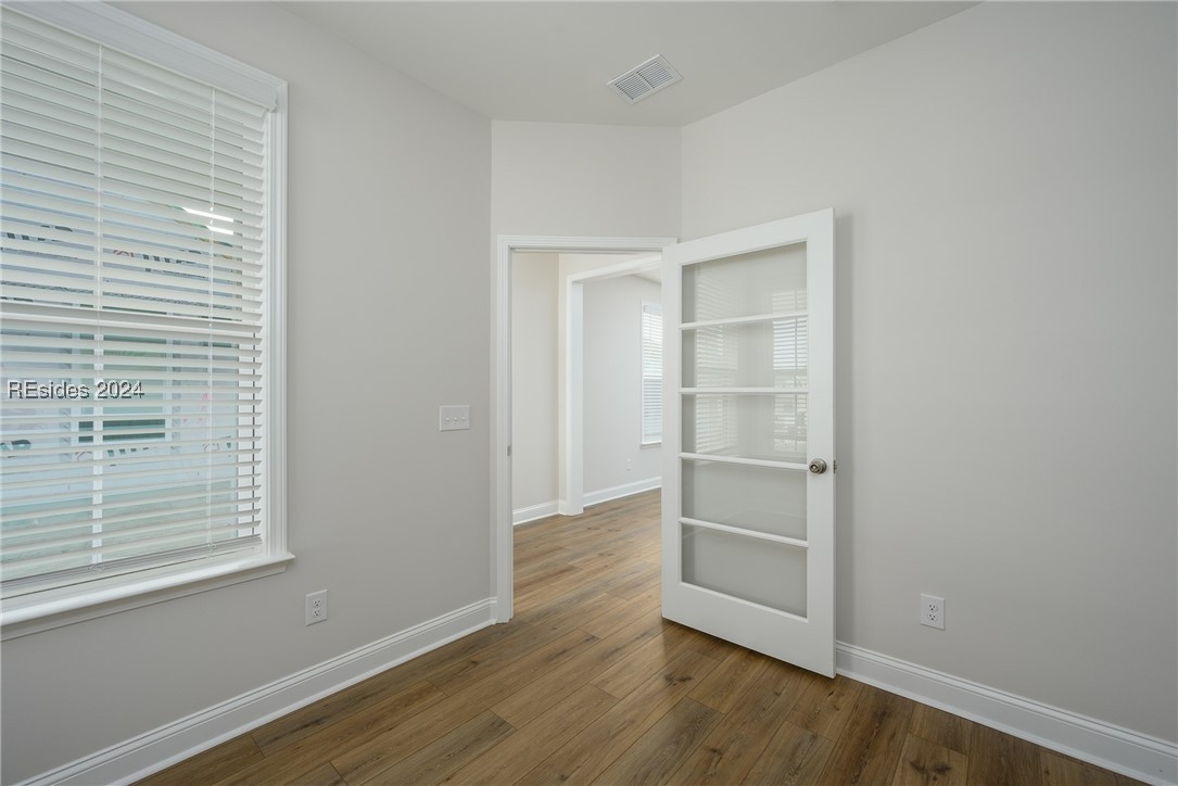 443 Aurora Way