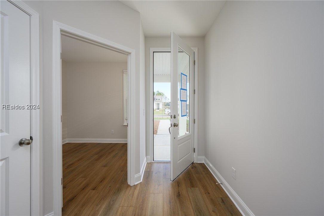 443 Aurora Way