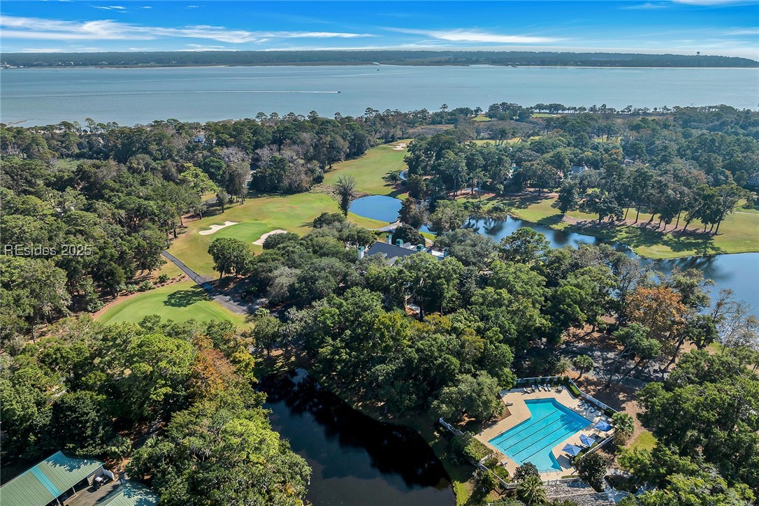 12 Lake Ridge Court