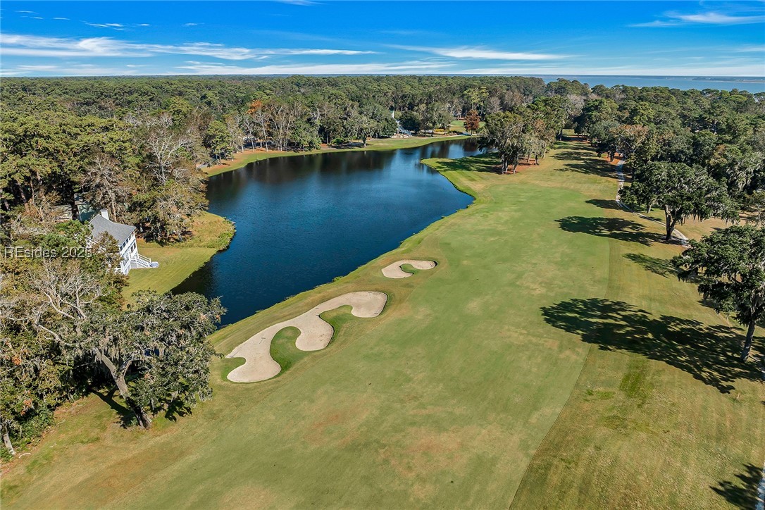 12 Lake Ridge Court