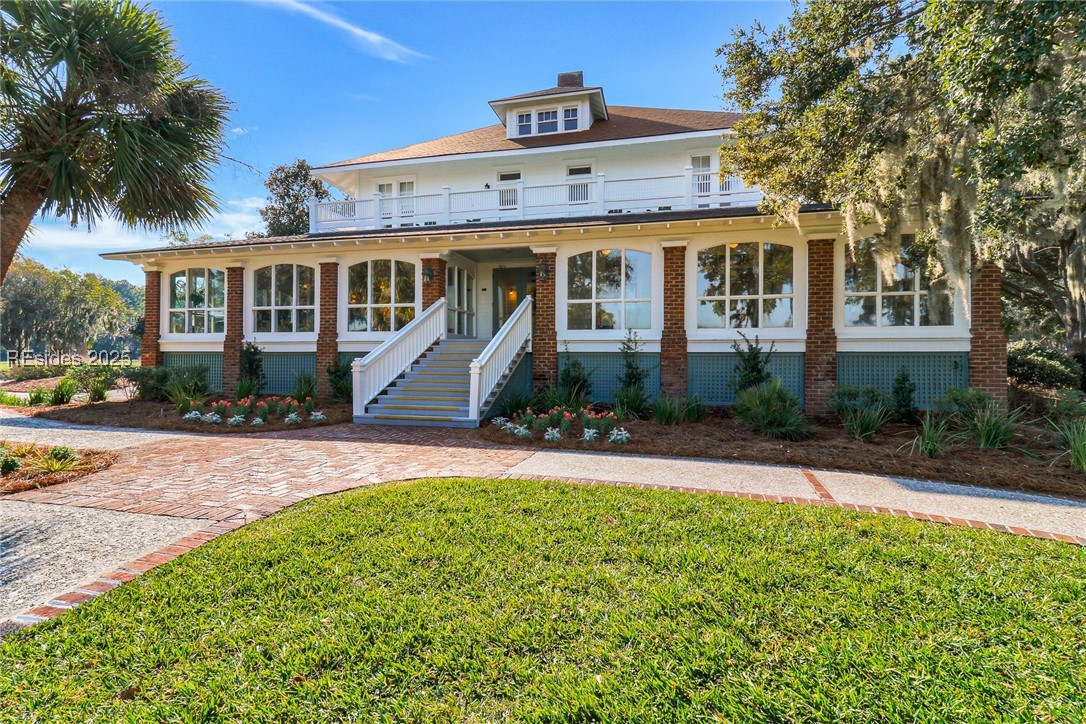 12 Lake Ridge Court