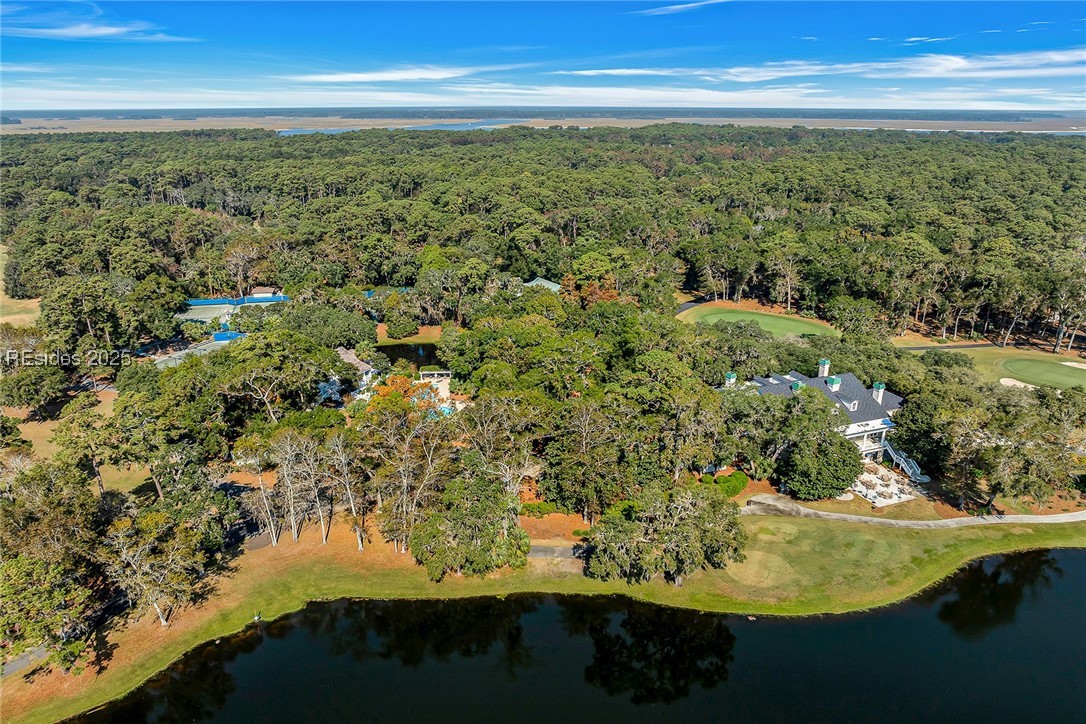 12 Lake Ridge Court