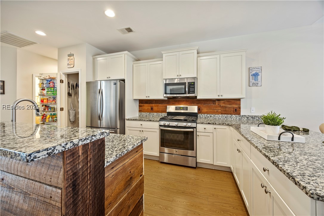 40 Grovewood Drive