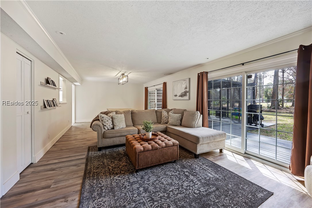 19 Pickens Street