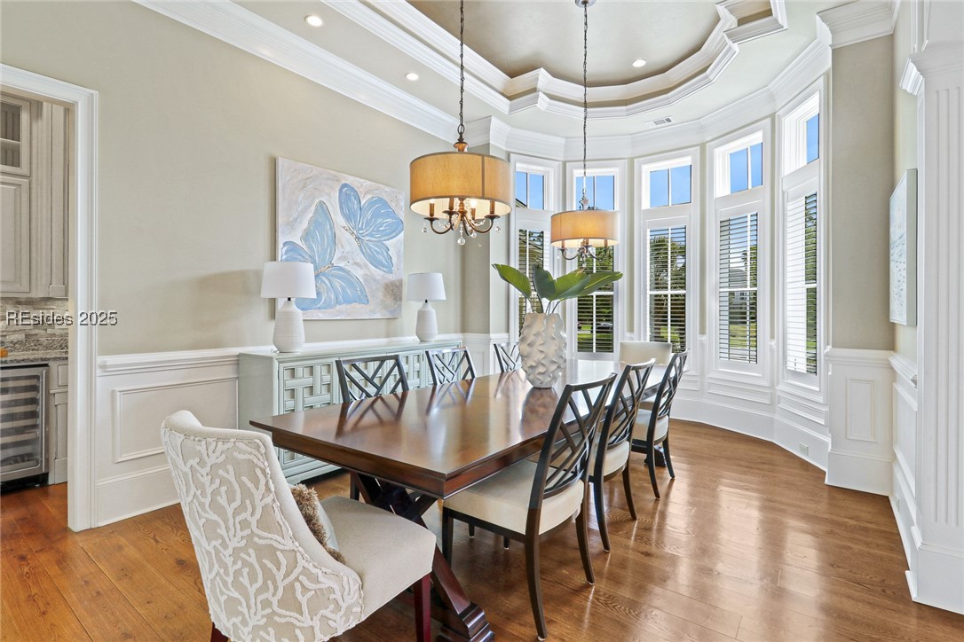 8 York Circle