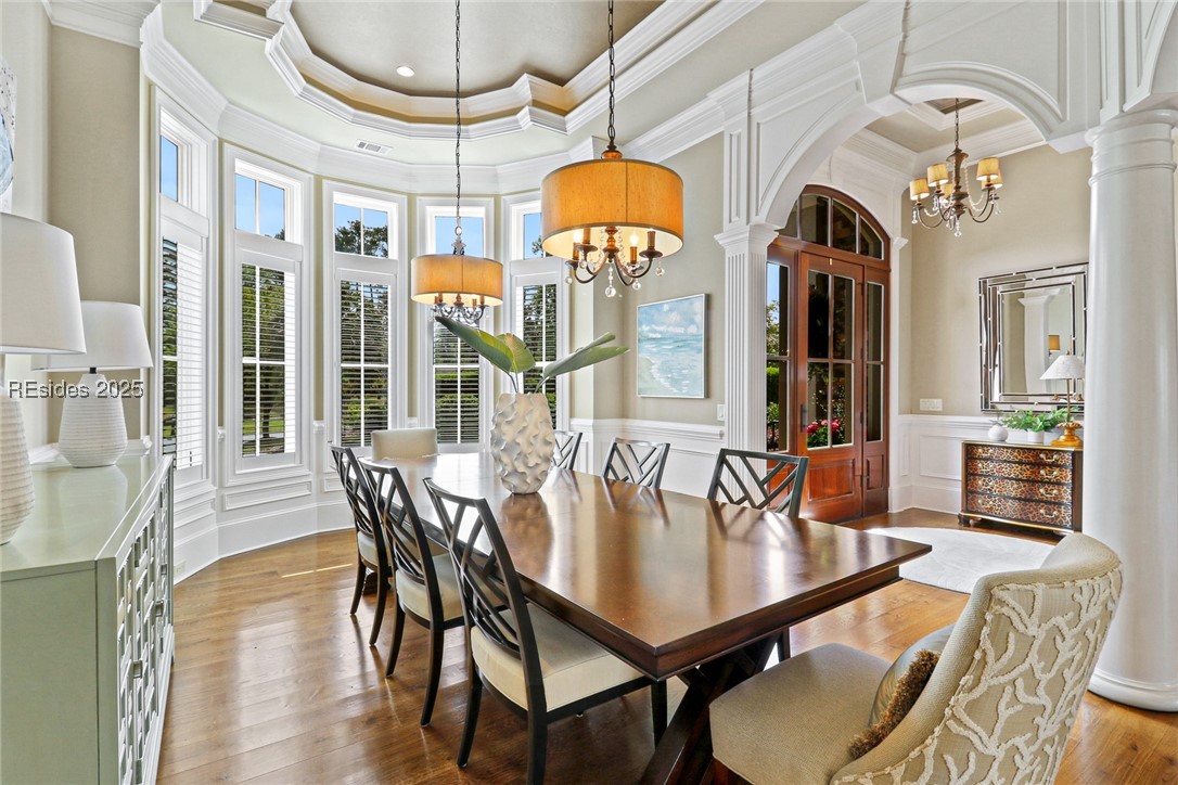 8 York Circle