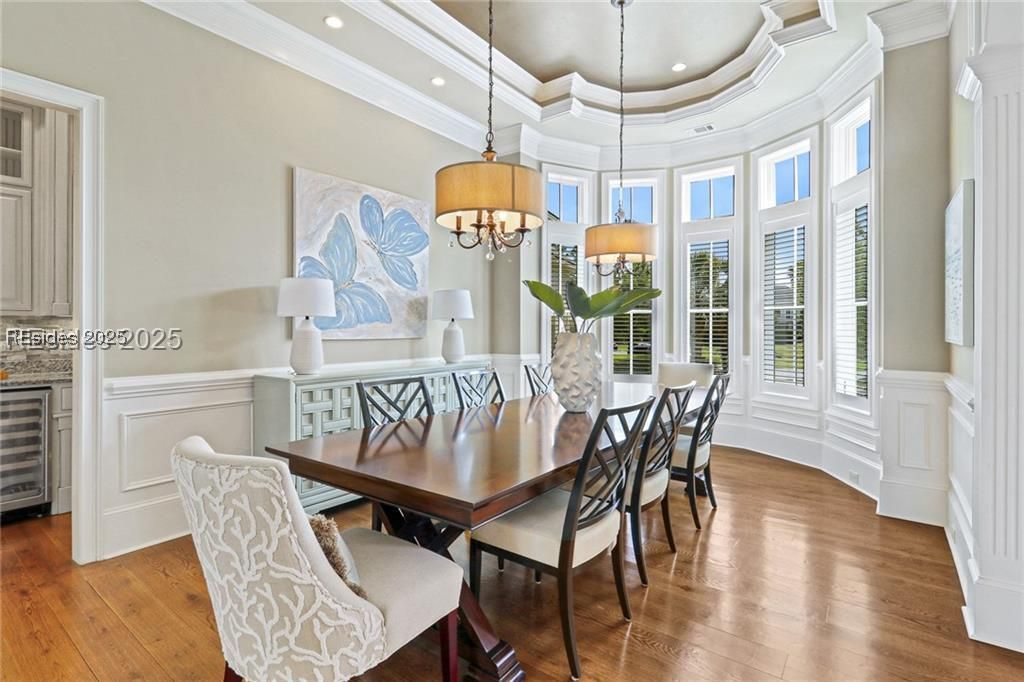 8 York Circle