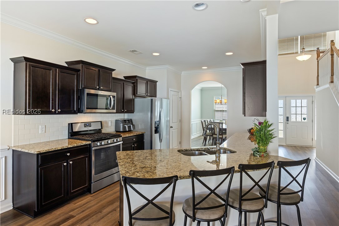 10 Benton Circle