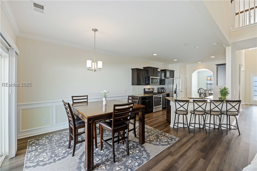 10 Benton Circle