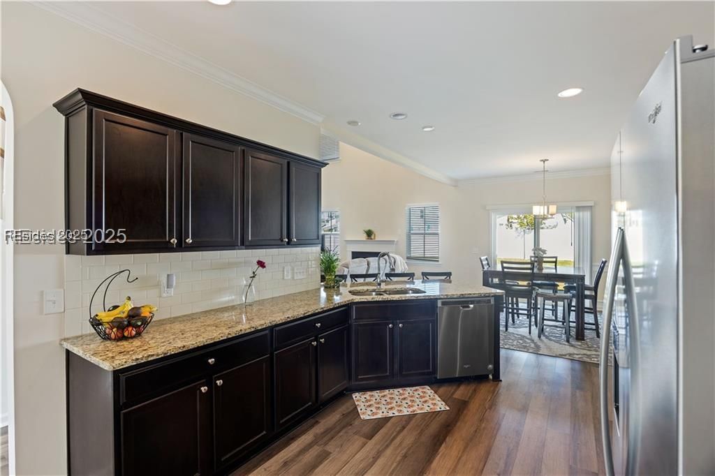10 Benton Circle