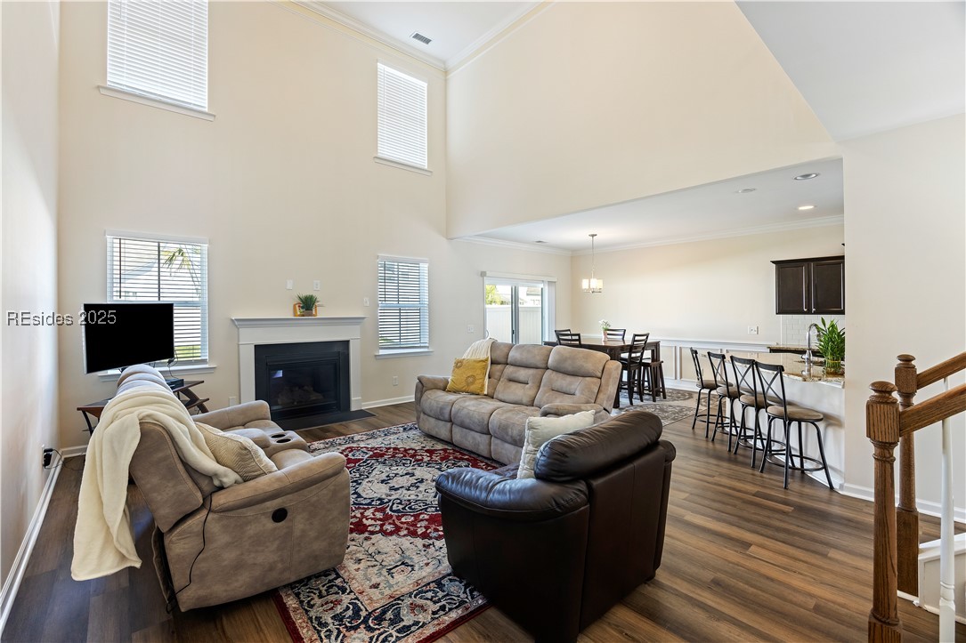 10 Benton Circle