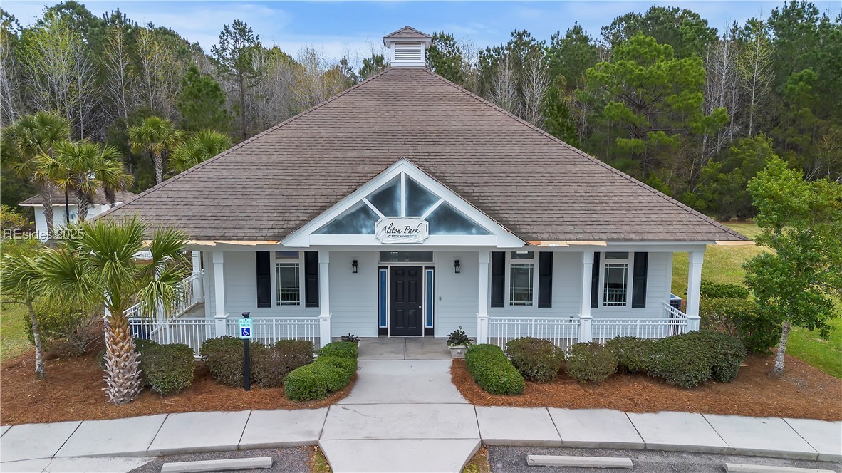 10 Benton Circle