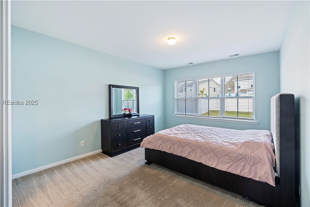 10 Benton Circle