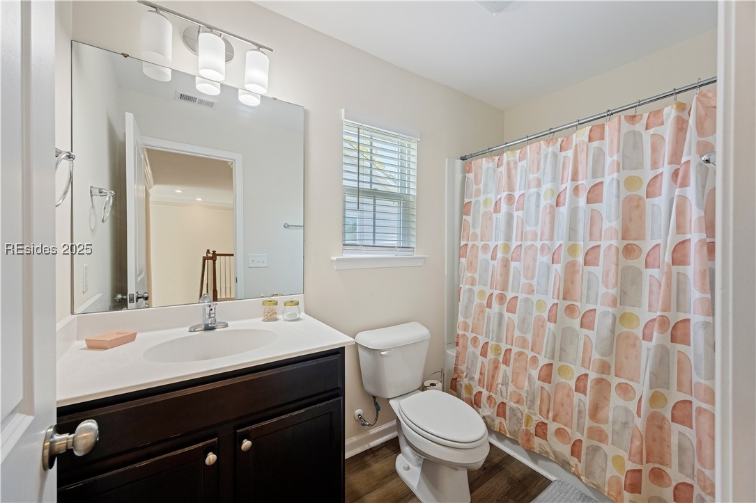 10 Benton Circle