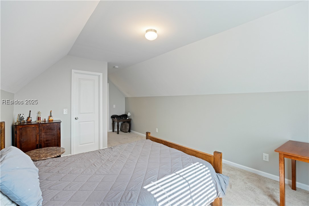 10 Benton Circle