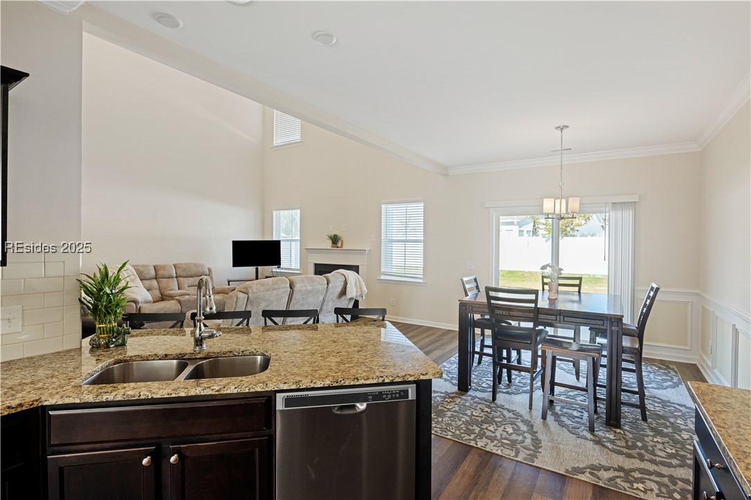 10 Benton Circle