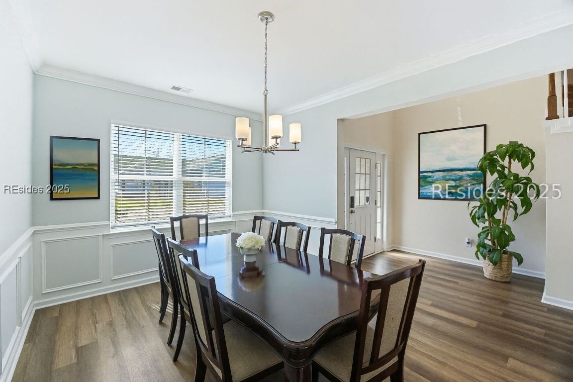 10 Benton Circle